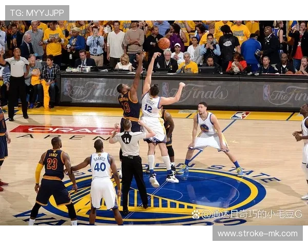 哈里斯全明星射手闪耀赛场,精准投篮引领球队逆转取胜 哈里斯全明星射手闪耀赛场,精准投篮引领球队逆转取胜